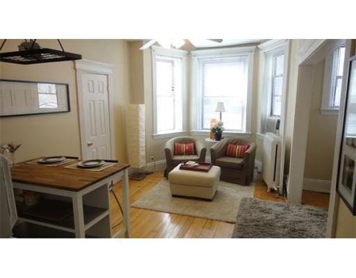 Building Photo - 65 Burbank St