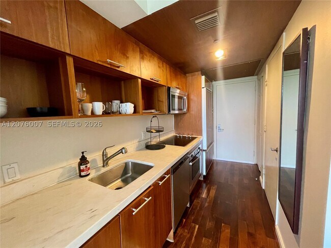 Building Photo - 50 Biscayne Blvd