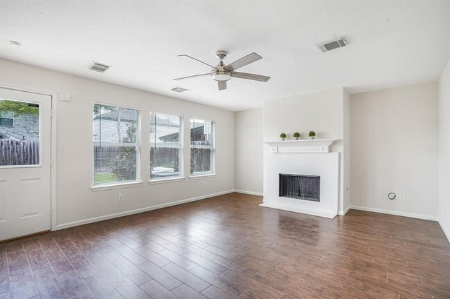 Building Photo - 403 Mystic Glen Loop