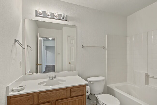 Building Photo - Single Family 3 Bedroom for Rent