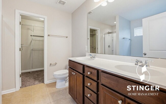 Building Photo - 4 Burley Ln