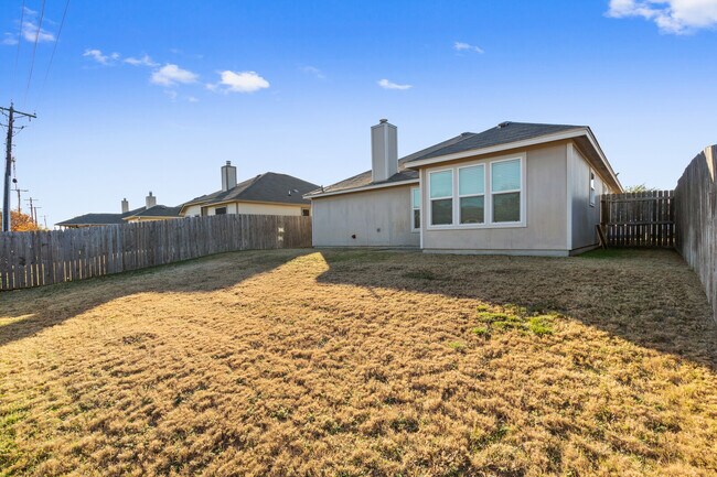 Building Photo - 325 Emerald Ridge Dr