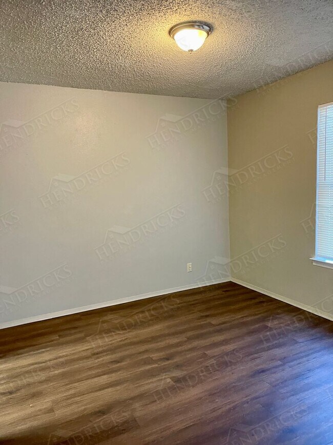 Building Photo - 8026 Echo Wind St