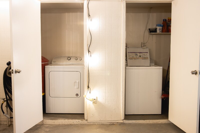 Building Photo - 7128 W Pierson St