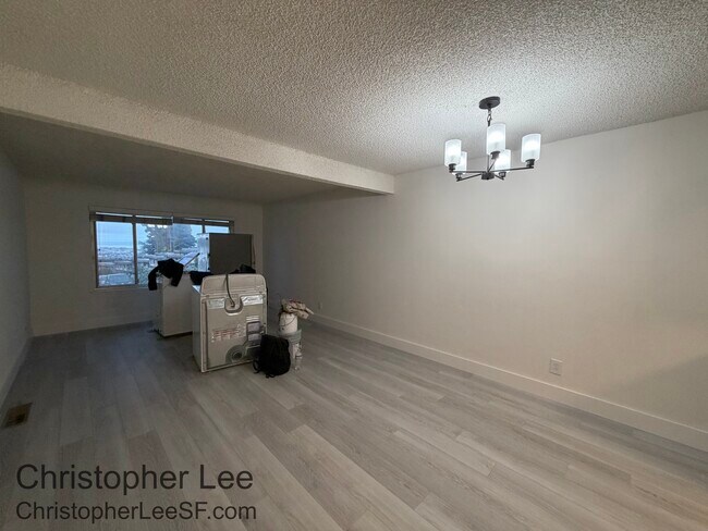 Building Photo - 3839 Radburn Dr