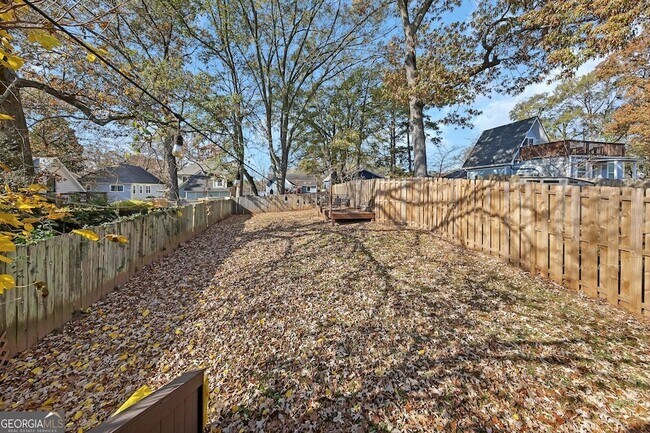 Building Photo - 1040 Herndon St NW