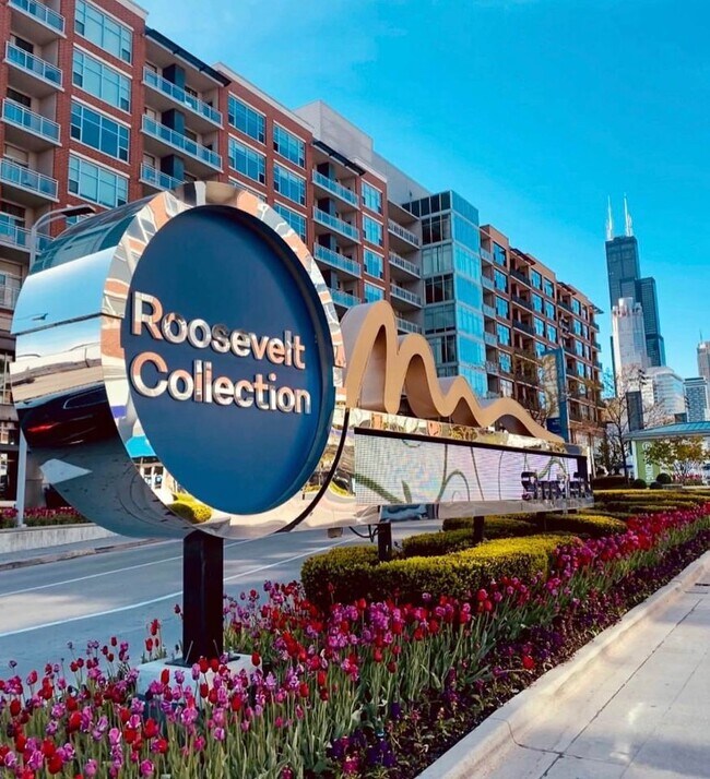 Building Photo - 1136 S Delano Ct W