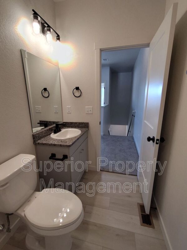 Building Photo - 1536 Carol Ann Wy