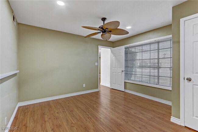 Building Photo - 7301 Pleasant View Ave
