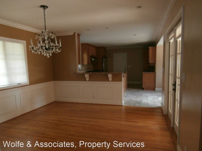 Building Photo - 3 br, 2 bath House - 1595 Miramar Lane
