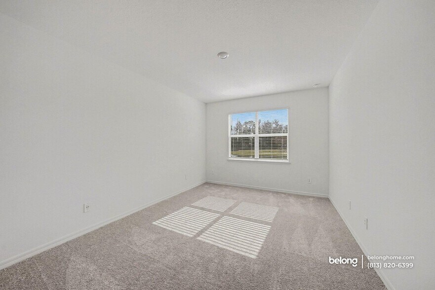 Building Photo - 18228 Pleasantview Blvd