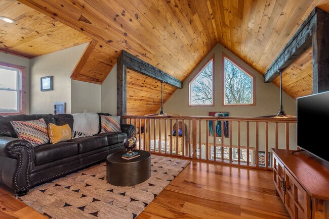 Building Photo - 11 NC 8720