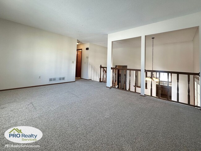 Building Photo - 3 Bedroom Home **Free February Rent with a February 2026 Move In**