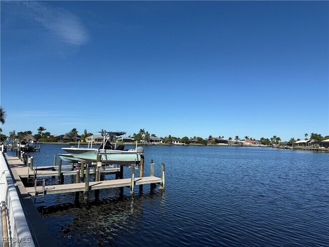 Building Photo - 131 SW 47th Terrace