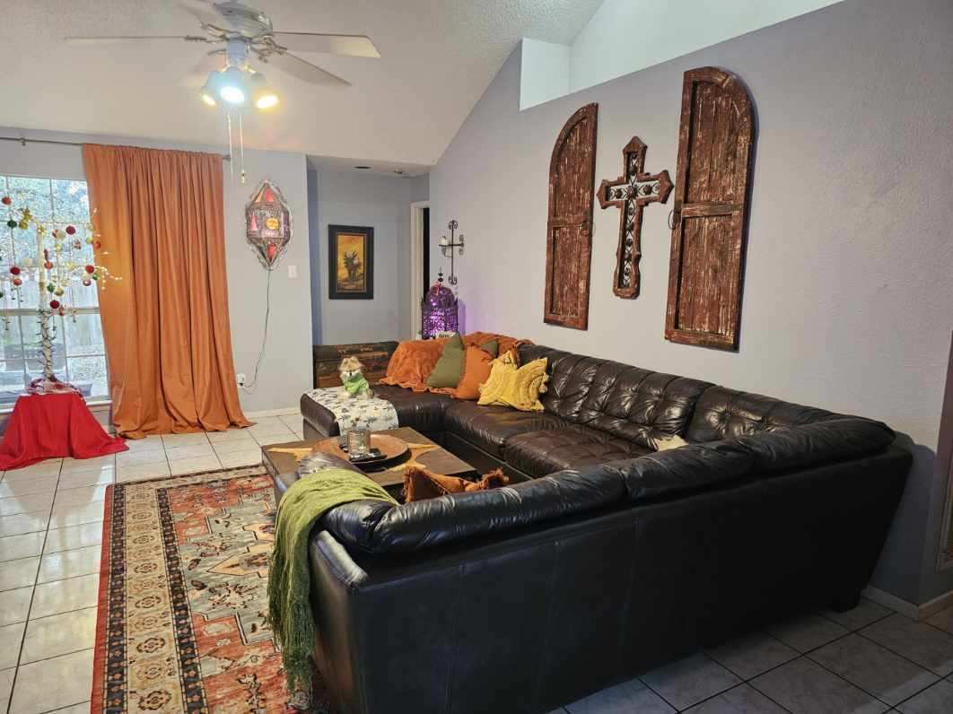 Building Photo - 5523 Timber Trace St