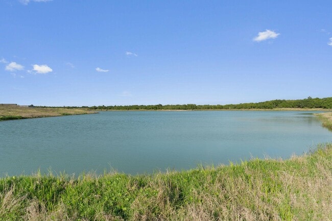 Building Photo - 423 Arrowwood Blvd