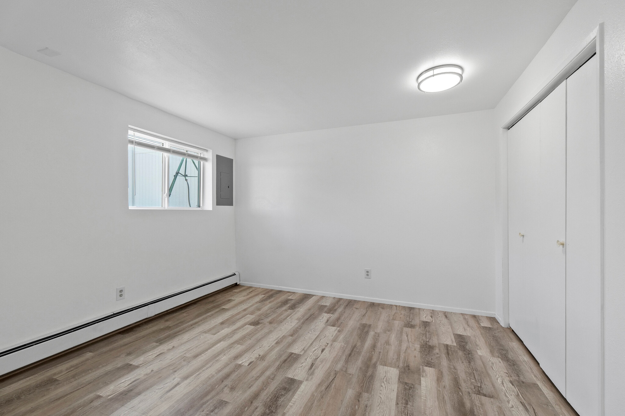 Building Photo - 3213 S Gillis Ct