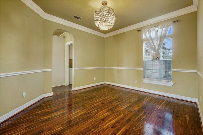 Building Photo - 3403 Hickory Creek Dr