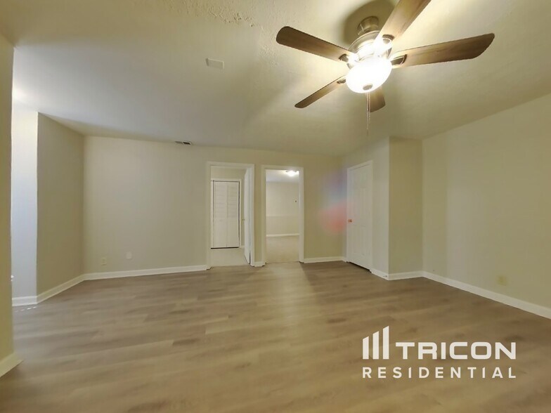 Building Photo - 2744 Country Creek Way NW