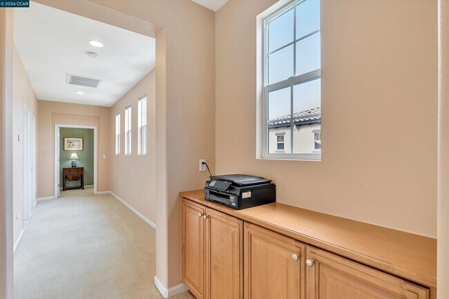 Building Photo - 1489 Menton St