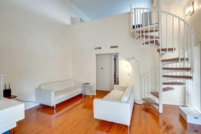 Building Photo - 7305 Calle Cristobal