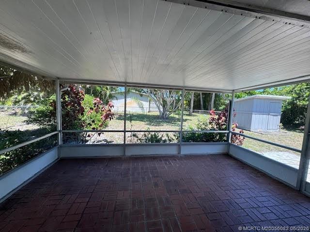 Building Photo - 709 SE Alamanda Way
