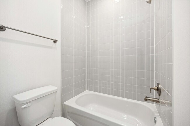 Building Photo - 1307 Beachton St