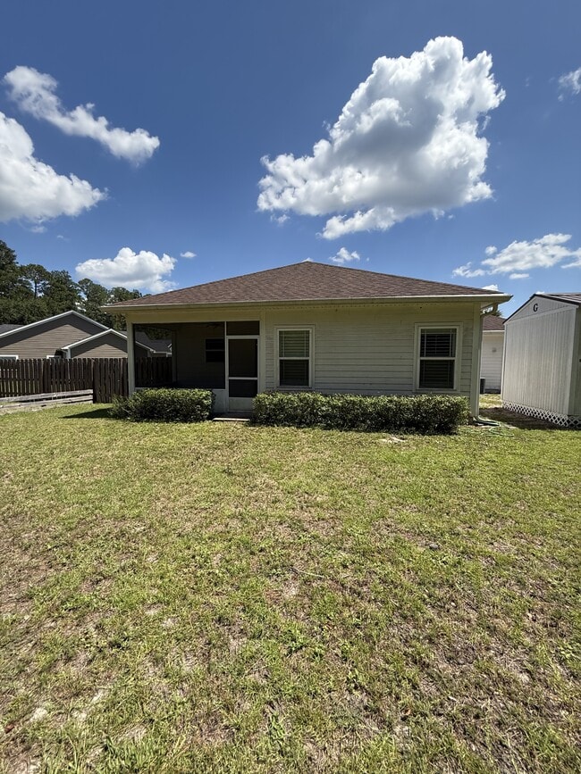 Building Photo - 92 Arbor View Dr
