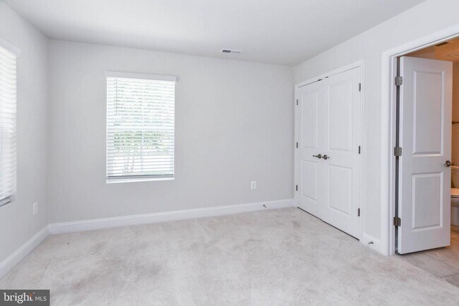 Building Photo - 7102 Druce Way