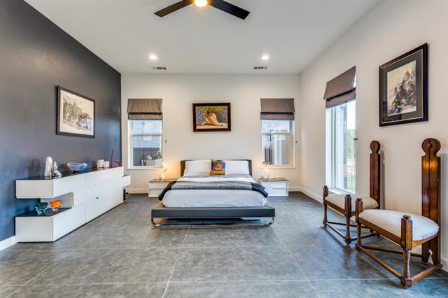 Building Photo - 9774 Sunset Dr