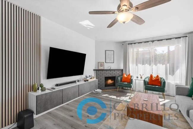 Primary Photo - Stylish and Spacious Townhome for Rent in ...