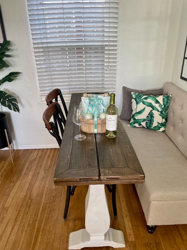 Building Photo - 1828 Guy St