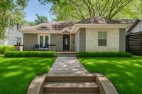 Building Photo - 4307 Vandelia St