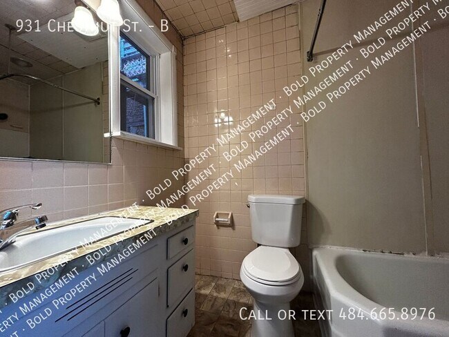 Building Photo - 931 Chestnut St