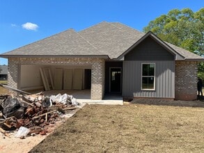 Building Photo - 41323 Jolane Dr