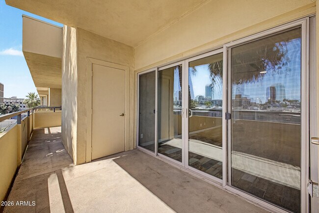 Building Photo - 3600 N 5th Ave