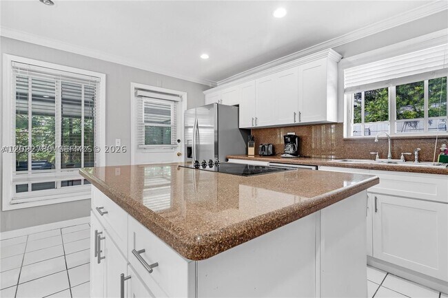 Building Photo - 460 NW 88th St