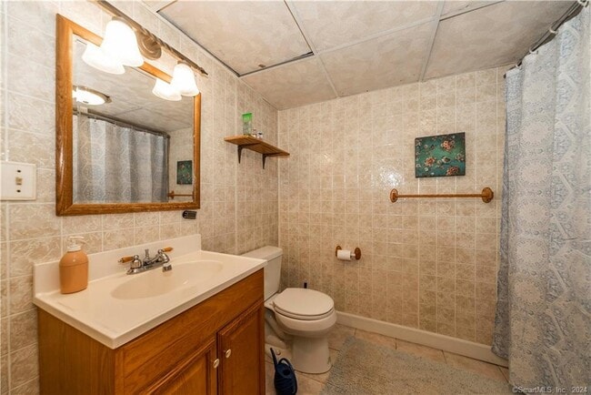 Building Photo - 70 Ivy Rd