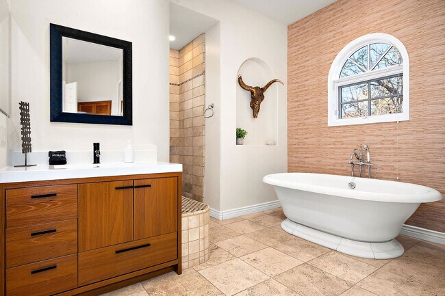 Building Photo - 36 W Dove Wing Dr