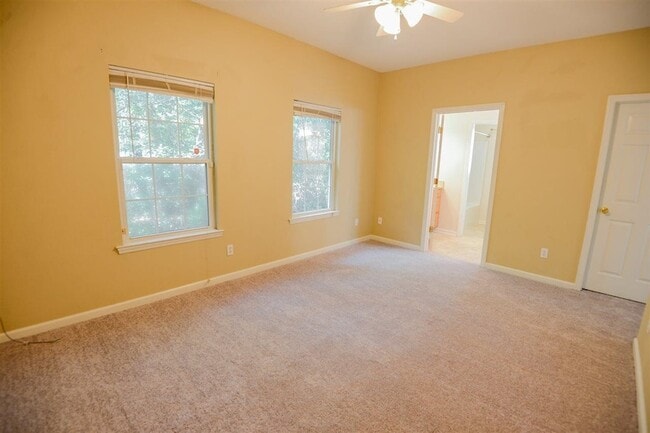 Building Photo - 2116 Bullocks Run Rd