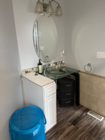 Building Photo - 183 Lefferts Rd