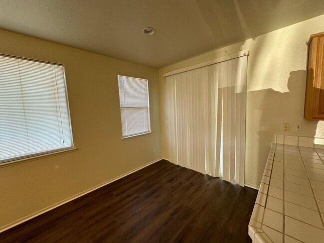 Building Photo - 3090 Lanai Ct