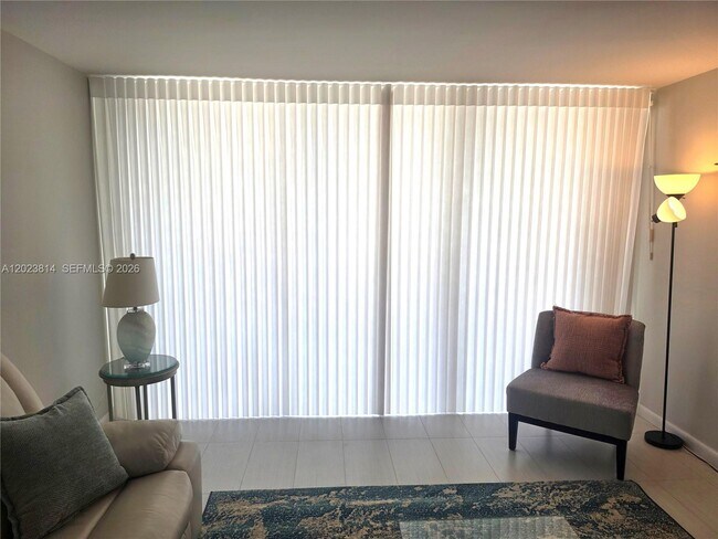 Building Photo - 5161 Collins Ave