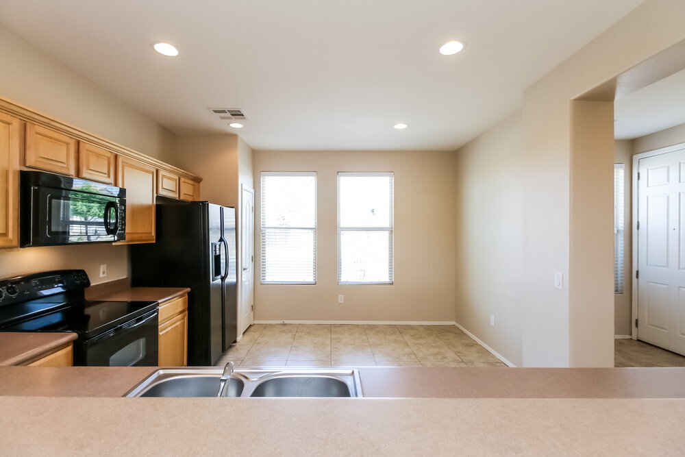 Building Photo - 347 N Wesley