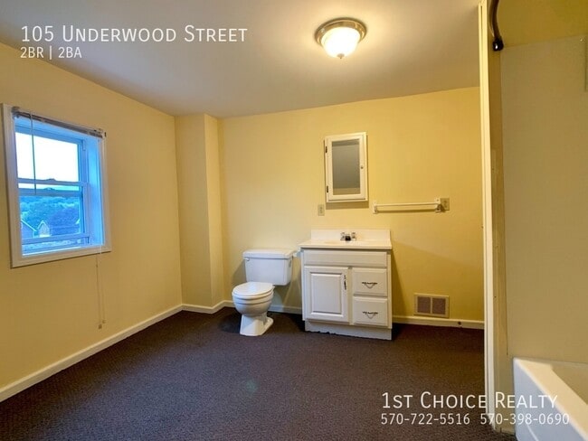 Building Photo - 105 Underwood St