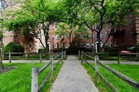 Building Photo - 770 Bronx River Rd