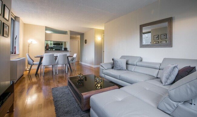 Building Photo - 58 W 91st St