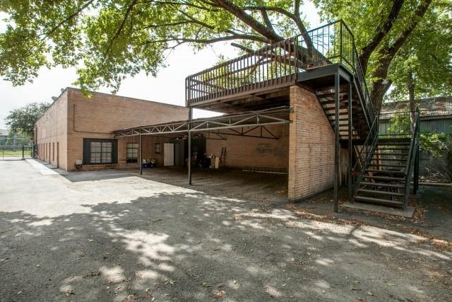 Building Photo - 3129 Ross Ave