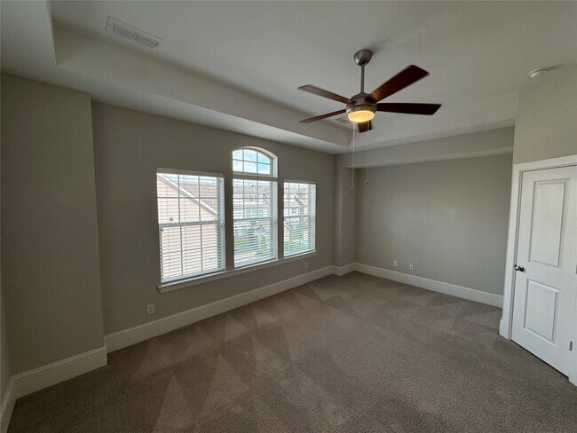 Building Photo - 6755 Highclere Manor Ln