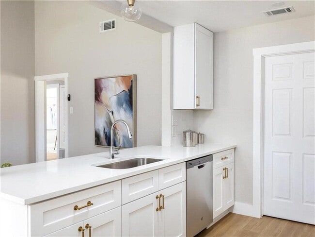 Building Photo - 1606 Colony Creek Dr